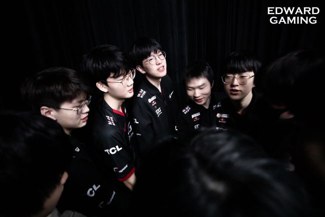 德甲前瞻：多特蒙德联赛主场不败，霍芬海姆进攻火力强劲