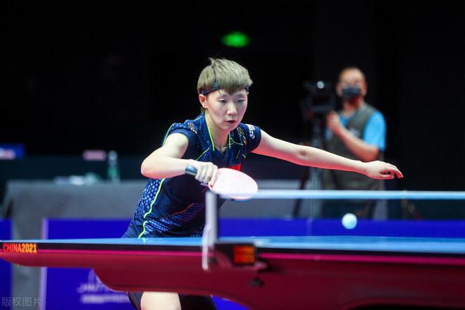 讨论阵容的 讨论阵容的